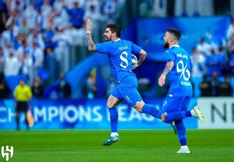 تسجيل أهداف الشوط الأول: العين vs الهلال في دوري أبطال آسيا