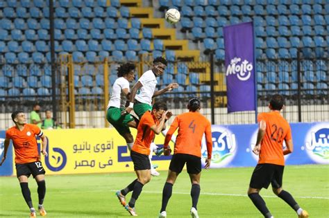 60 دقيقة.. طرد لاعب الاتحاد السكندرى والتعادل السلبى مسيطرًا على اللقاء