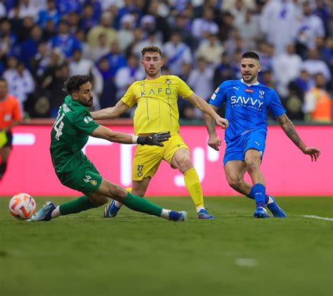 "نتيجة تاريخية" الهلال يسحق الفتح 9-0 في دوري روشن السعودي
  الآن