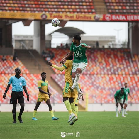 الزمالك بالأبيض الكامل أمام إنيمبا النيجيري في الكونفدرالية
  منذ أقل من دقيقتين