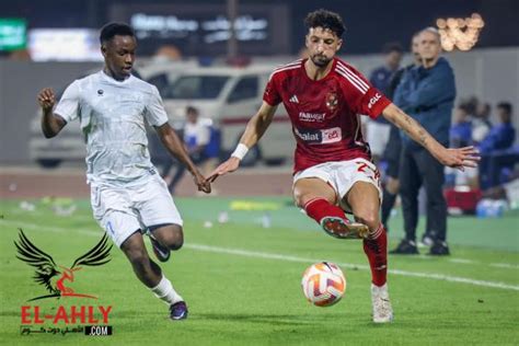 إعلامى يكشف موقف وسام وبن شرقى من اللحاق بمباراة القمة أمام الزمالك                   
        
          منذ 6 دقائق