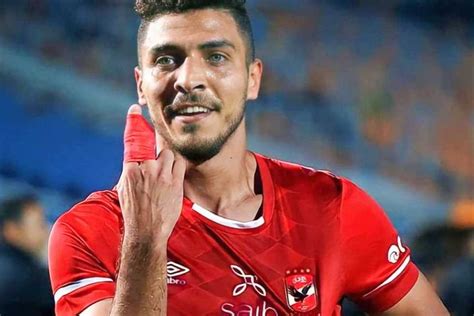 الأهلي يفاوض محمد شريف لعودته في الصيف ومنع انتقاله للزمالك